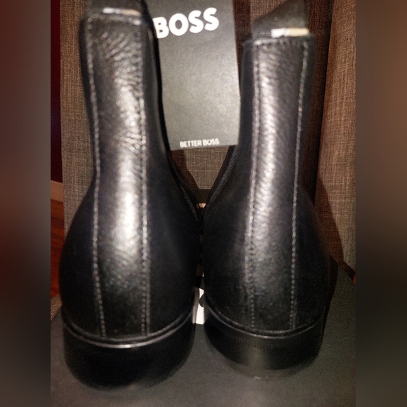 Hugo Boss Men's Leather Boots Size 9.5 - Picture 2 of 9